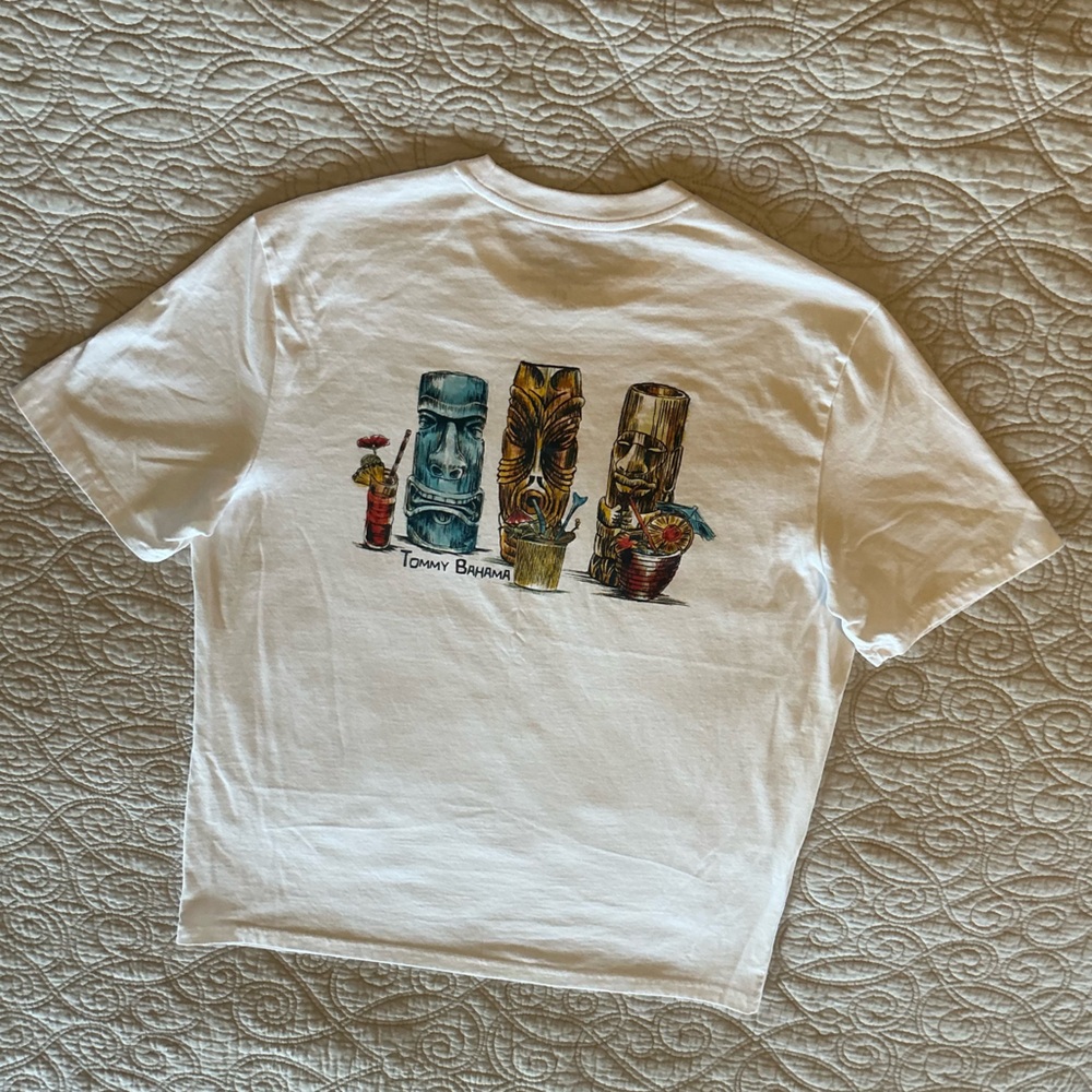 NEW! Tommy Bahama Graphic T-shirt “Tiki Colada” In White Mens size Small NWOT - Picture 2 of 7